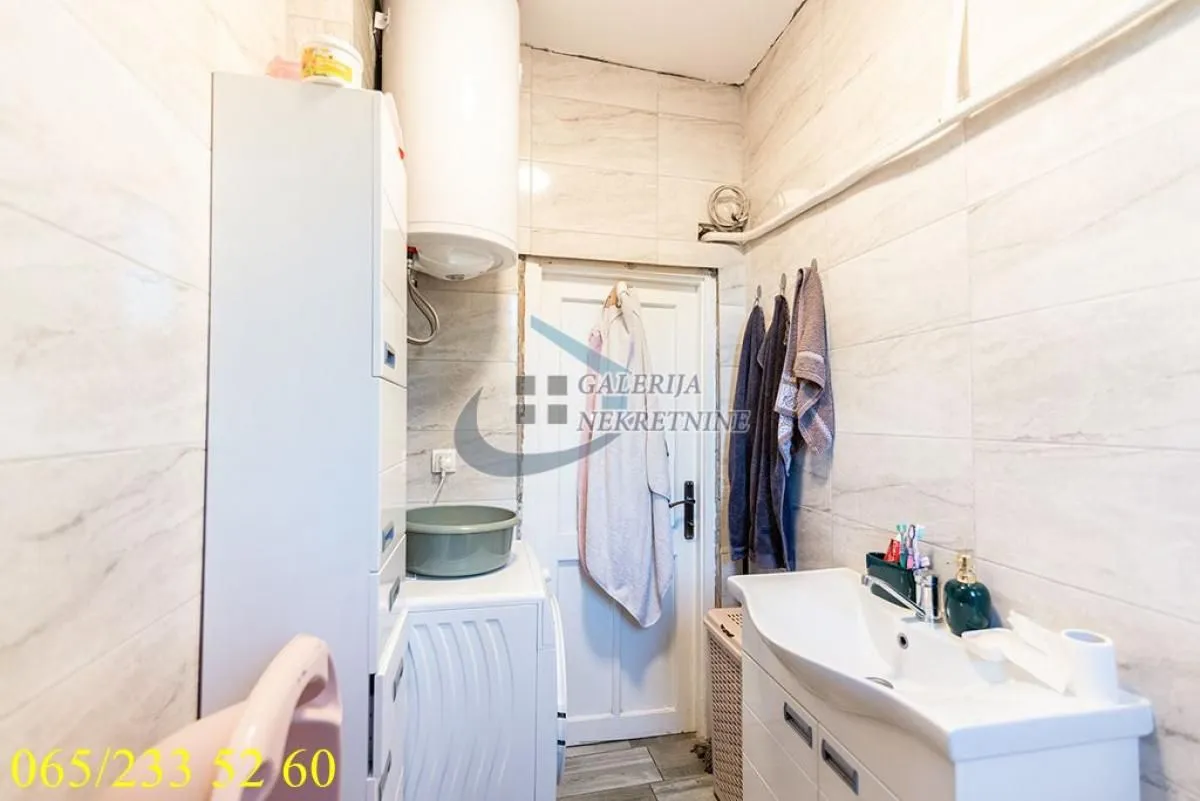 Sale, three bedroom apartment, 56m², Bogoslovija, Palilula Sve Podlokacije