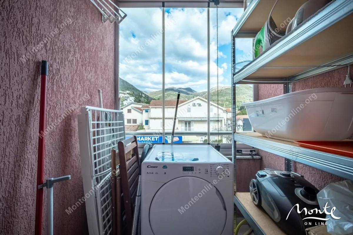 Prodaja, dvosoban stan, 55m², Donja Lastva, Tivat