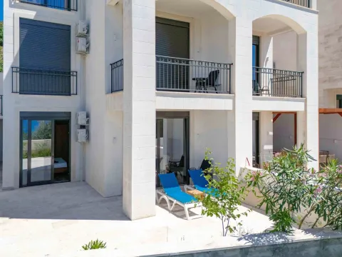 Sale, one bedroom apartment, 50m², Skočiđevojka, Budva - image 5