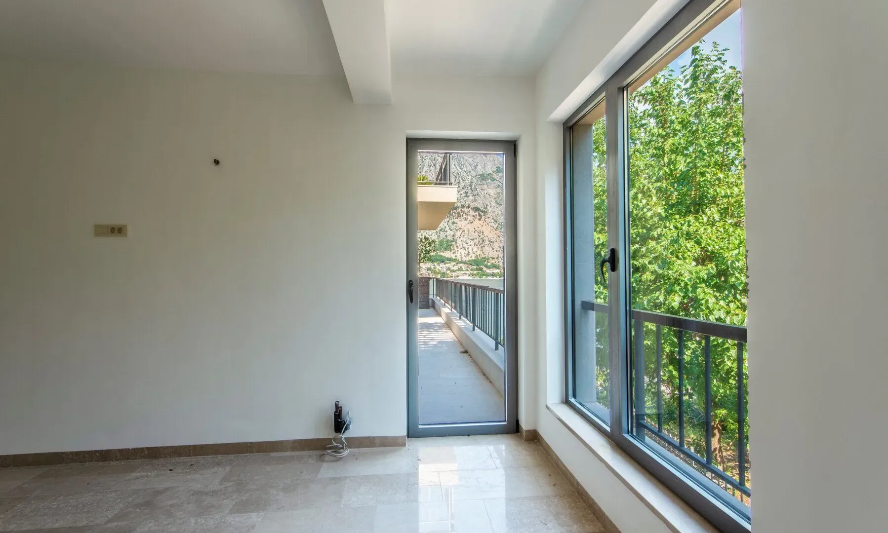 Sale, apartment, 510m², Muo, Kotor