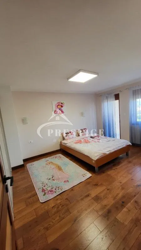 Rent, house, 280m², Stara Varoš, Podgorica
