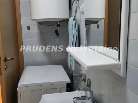 Izdavanje, dvosoban stan, 49m², Zvezdara Sve Podlokacije, Beograd - image 11