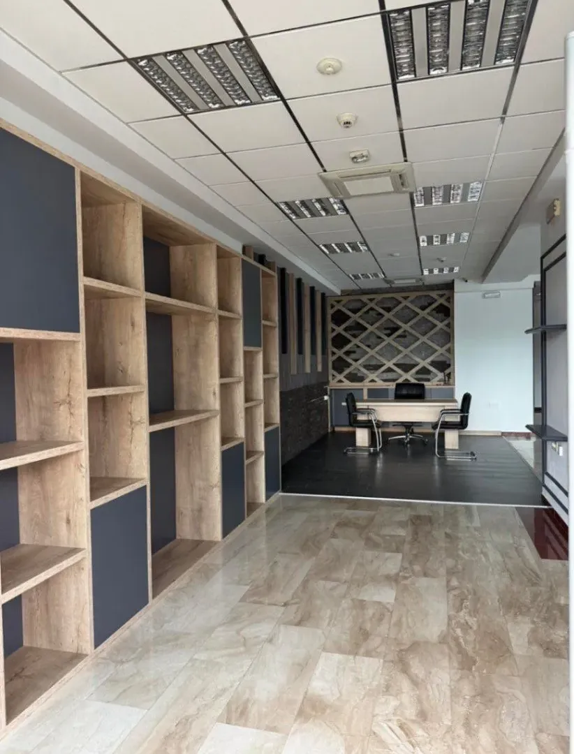 Rent, office space, 151m², Bečići, Budva