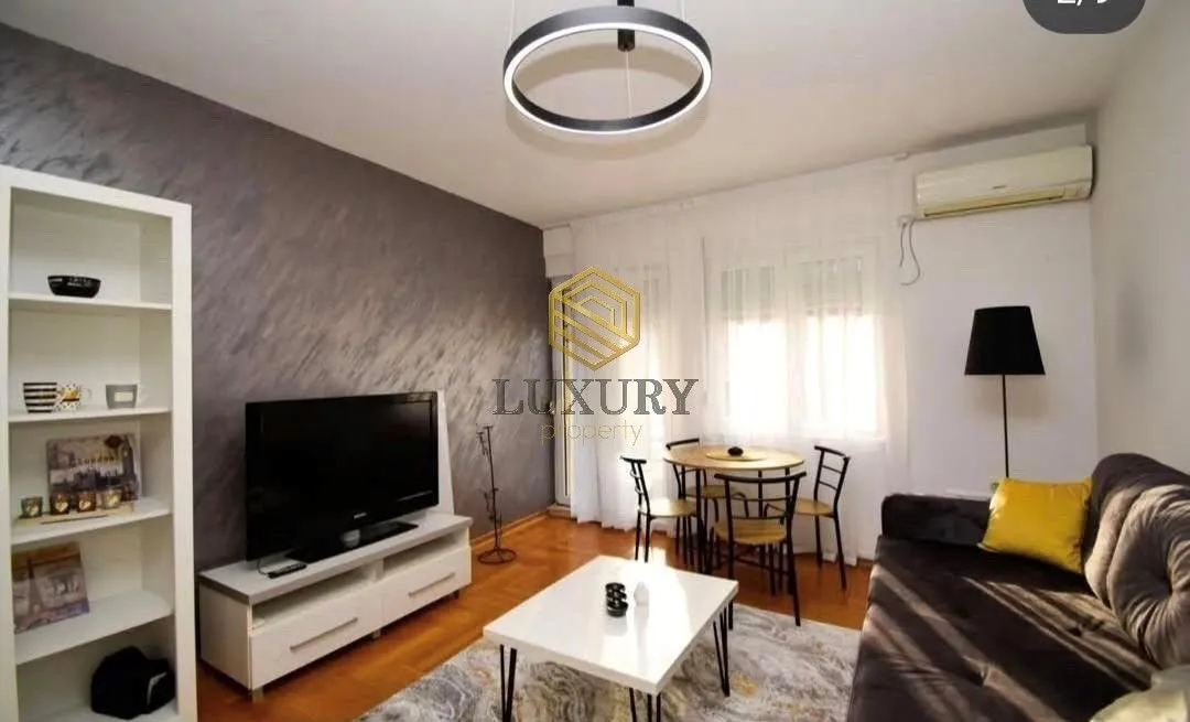 Prodaja, jednosoban stan, 37m², Centar, Podgorica