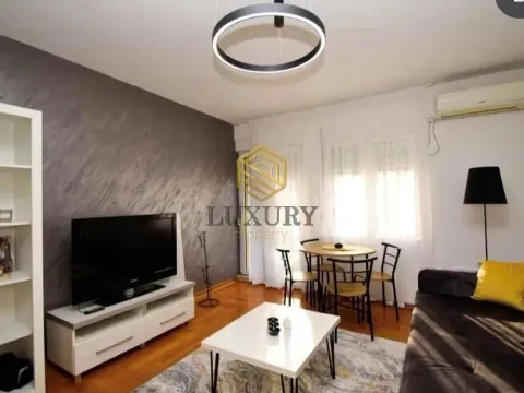 Prodaja, jednosoban stan, 37m², Centar, Podgorica - image 7
