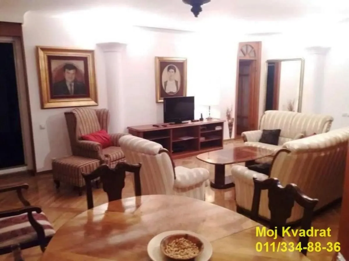 Izdavanje, četvorosoban stan, 94m², Savski Venac, Beograd