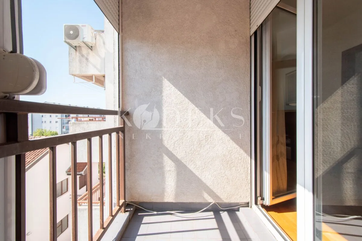 Rent, studio apartment, 27m², Stari Aerodrom, Podgorica
