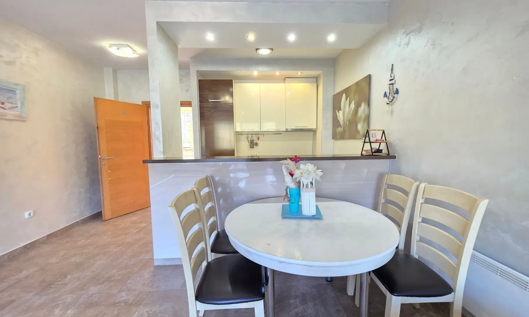 Sale, two bedroom apartment, 68m², Bečići, Budva