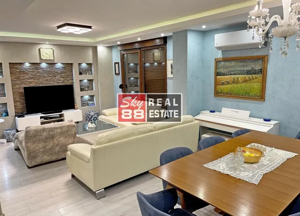 Prodaja, trosoban stan, 100m², Senjak, Beograd