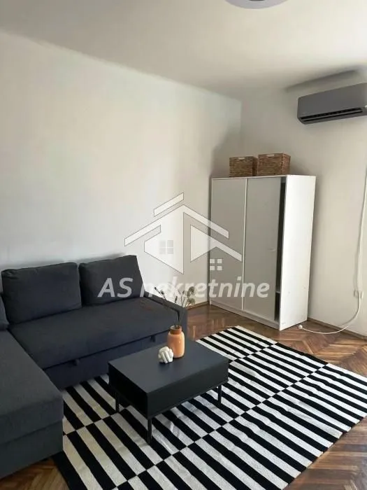 Izdavanje, stan, 44m², Lion, Zvezdara Sve Podlokacije