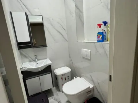 Prodaja, dvosoban stan, 68m², Stari Aerodrom, Podgorica - image 2