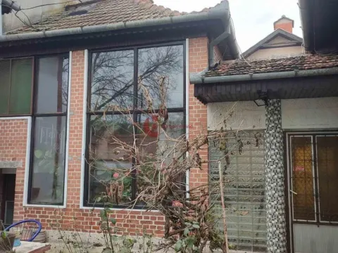 Sale, house, 202m², Mali Radanovac, Subotica - image 3