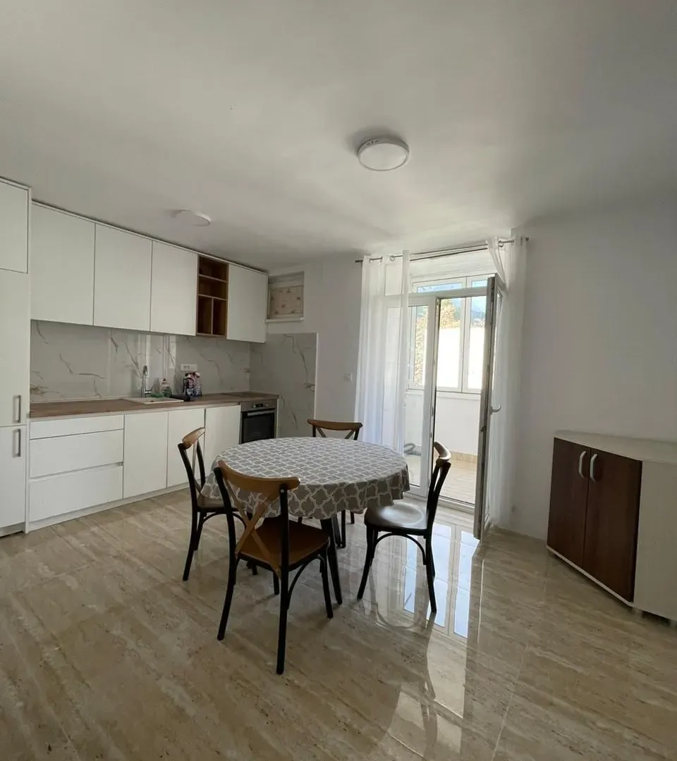 Sale, one bedroom apartment, 54m², Centar, Budva