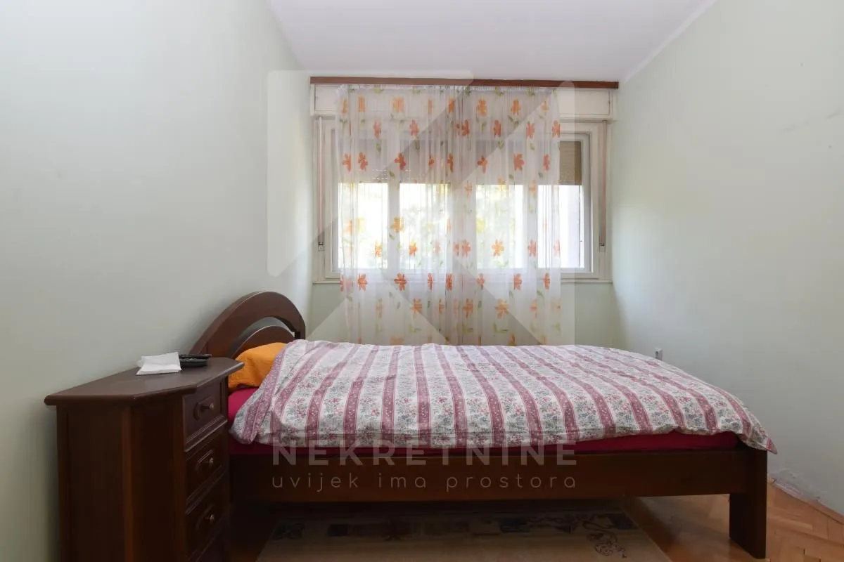 Prodaja, trosoban stan, 81m², Autobuska stanica, Podgorica