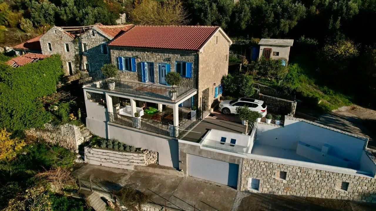 Prodaja, kuća, 116m², Reževići, Budva