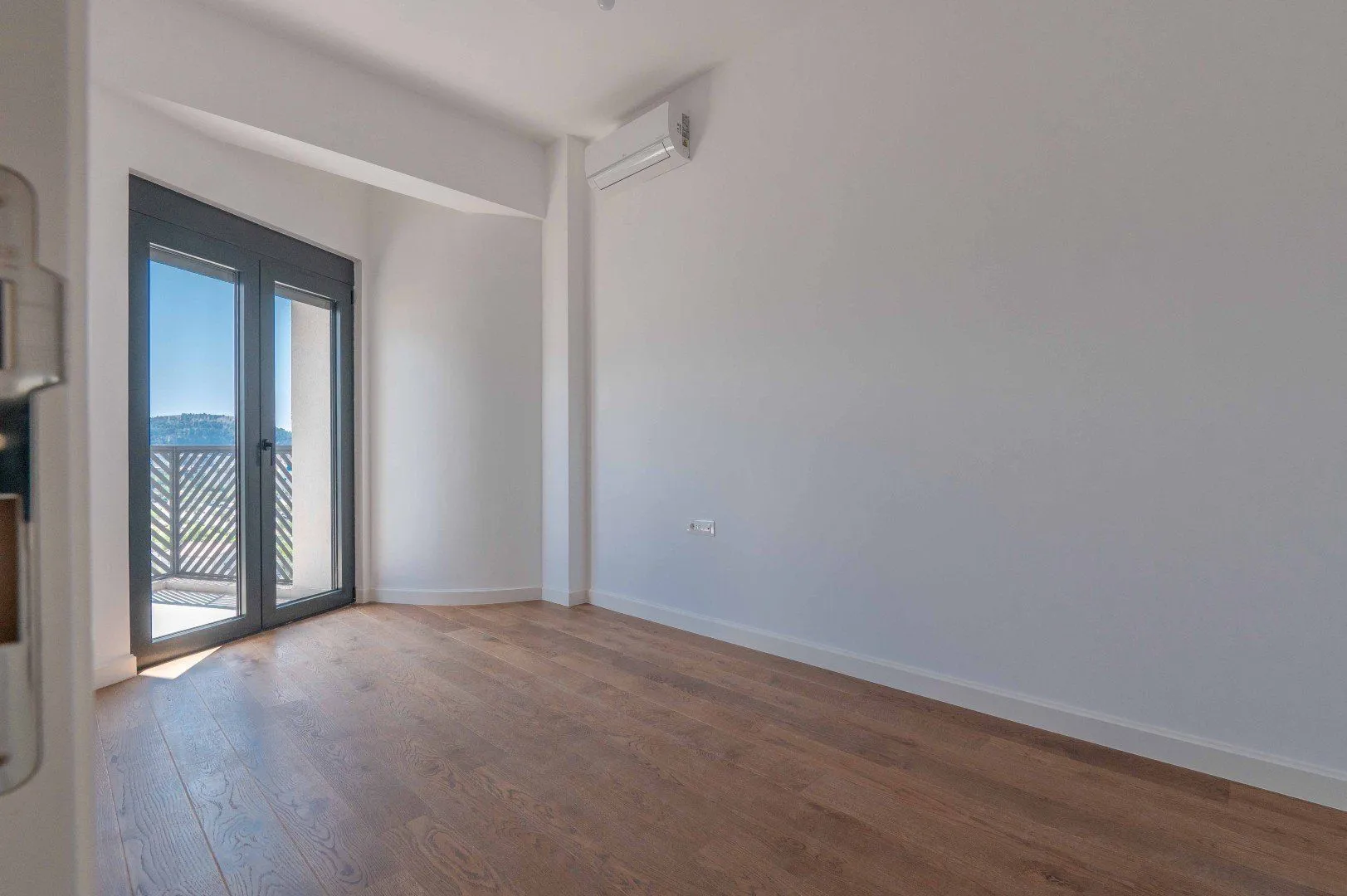 Sale, three bedroom apartment, 120m², Centar, Bar