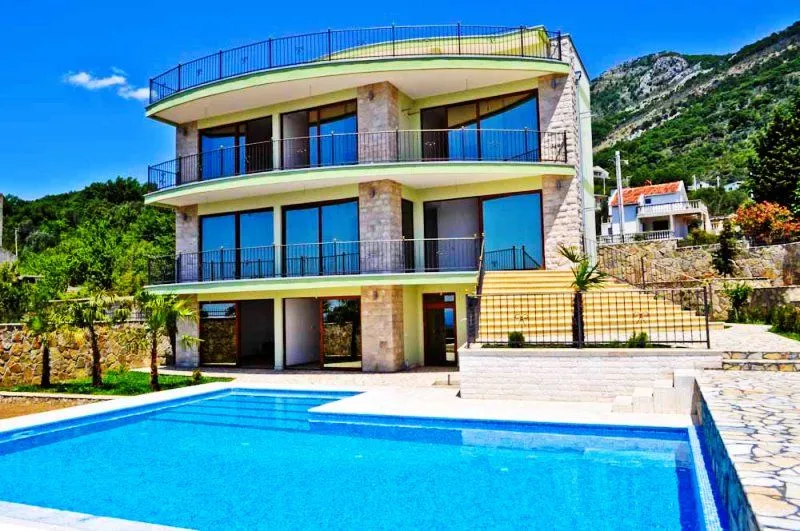 Sale, house, 600m², Bar, Crna Gora