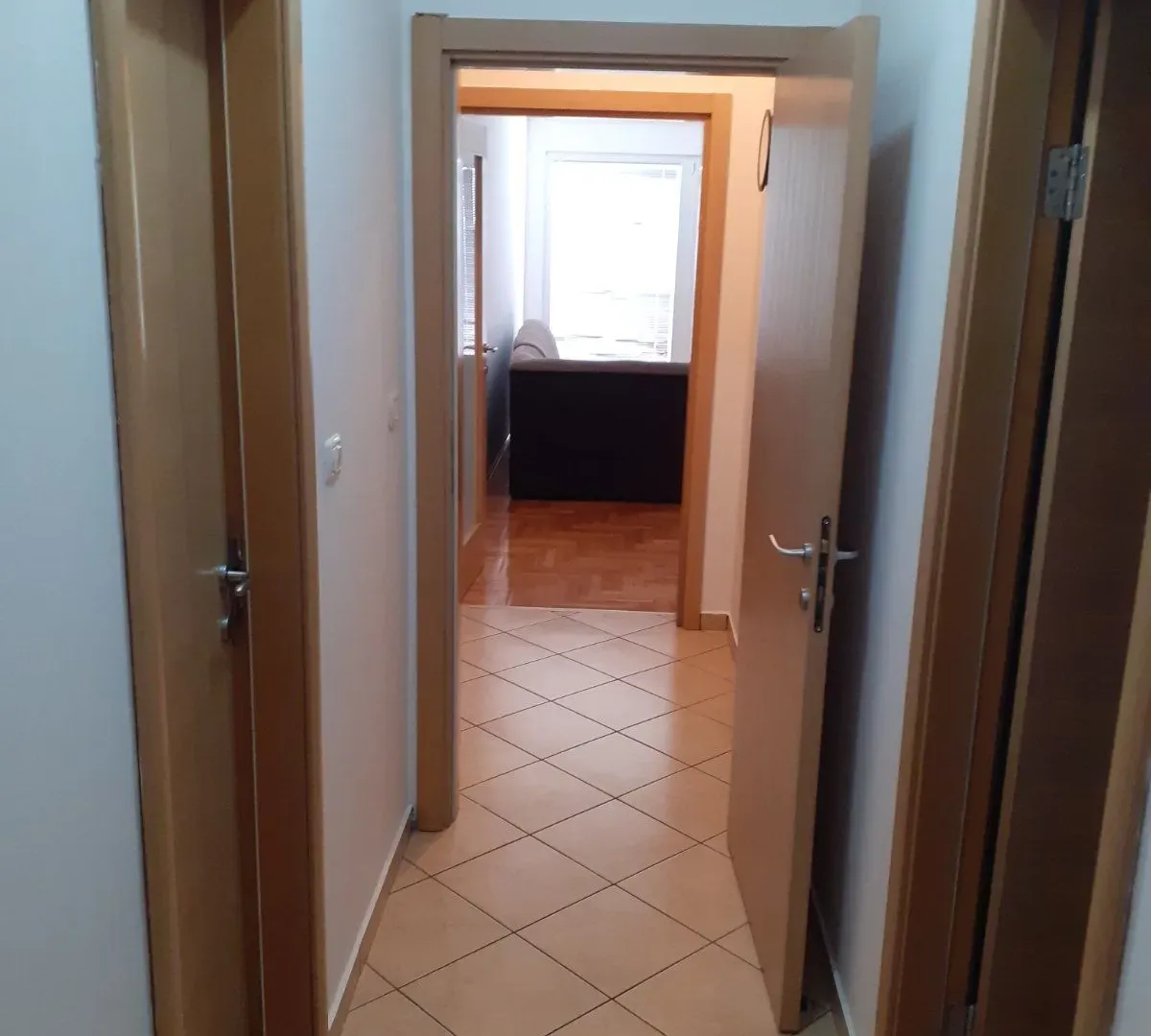 Prodaja, dvosoban stan, 75m², Centar, Nikšić