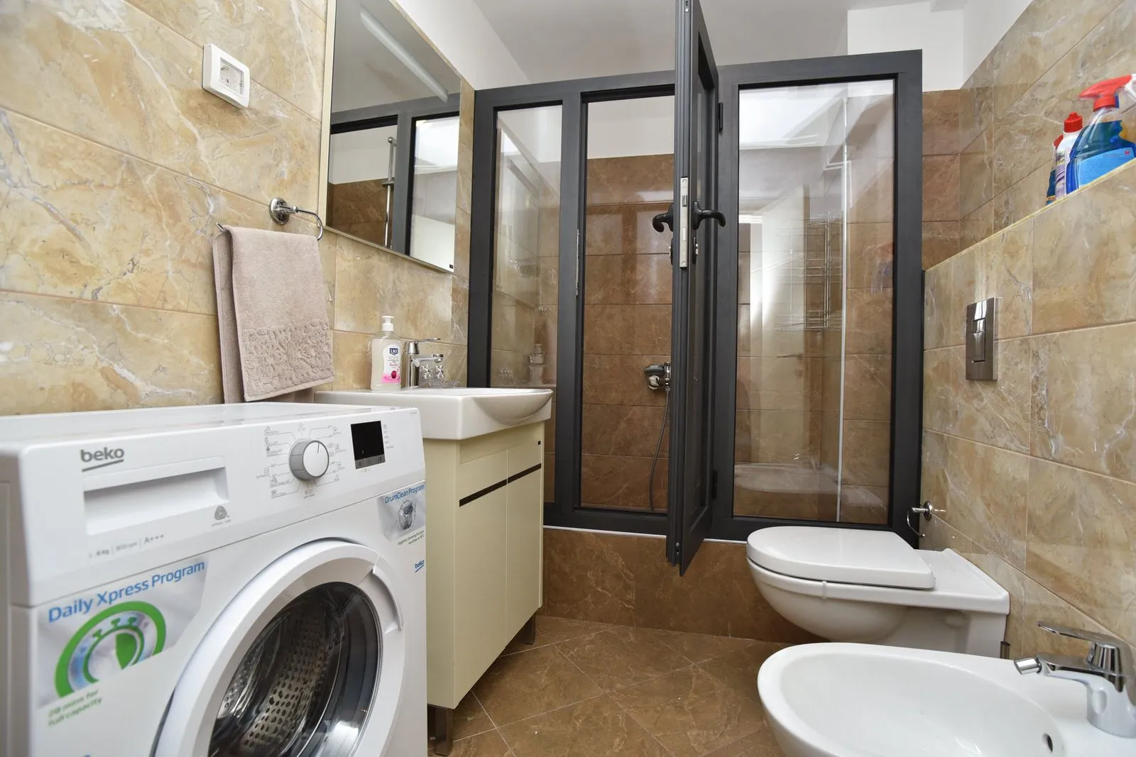 Sale, apartment, 95m², Budva, Crna Gora