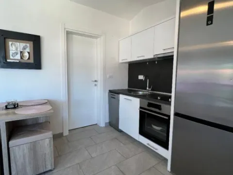 Izdavanje, stan, 44m², Dobre Vode, Bar - image 11