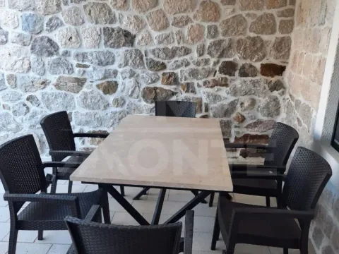 Rent, house, 80m², Tivat, Crna Gora - image 8