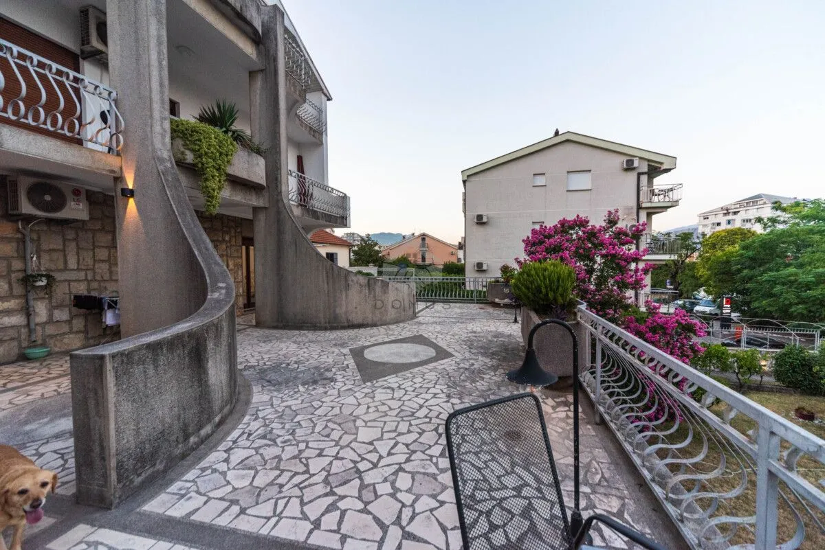 Rent, three bedroom apartment, 145m², Preko Morače, Podgorica