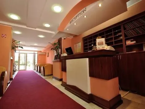 Sale, hospitality venue, 755m², Petrovac, Budva - image 4