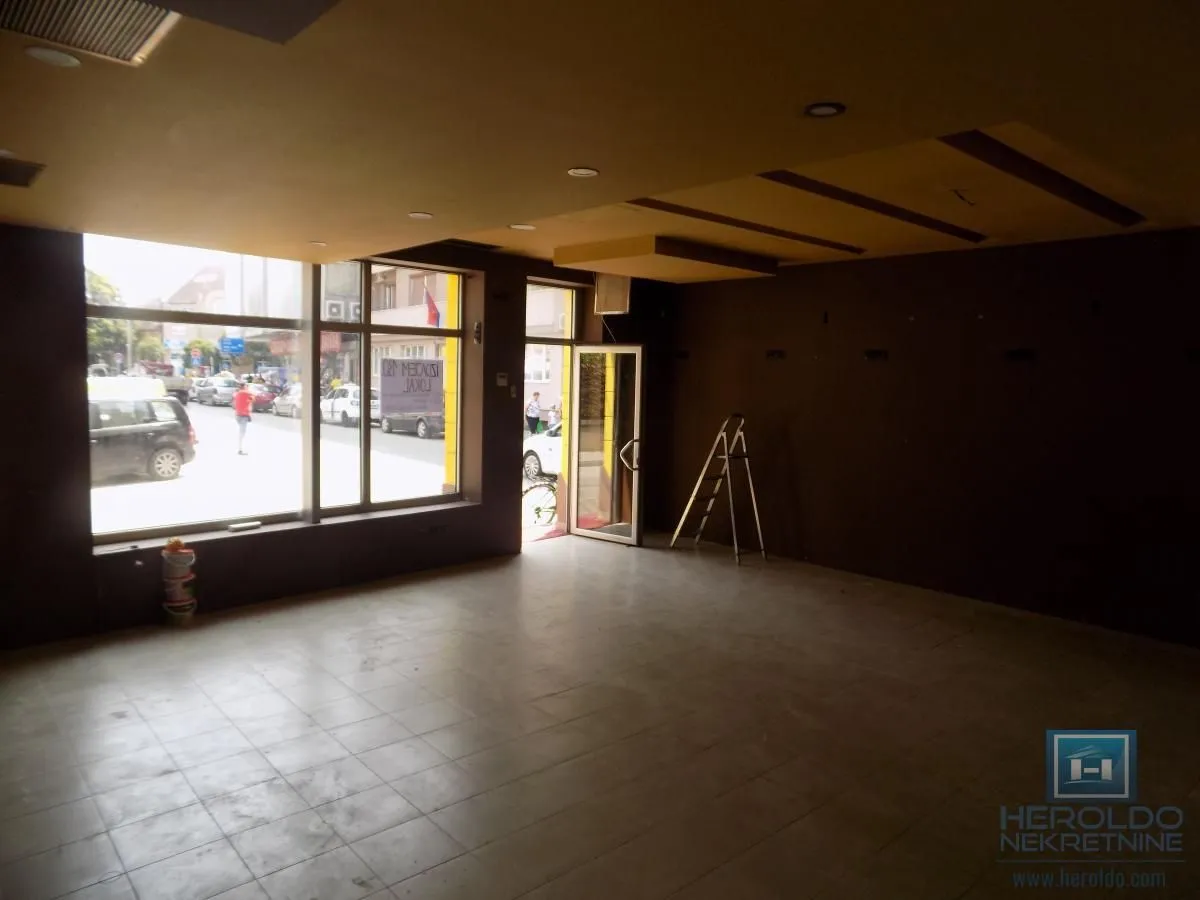 Rent, office space, 210m², Centar, Paraćin