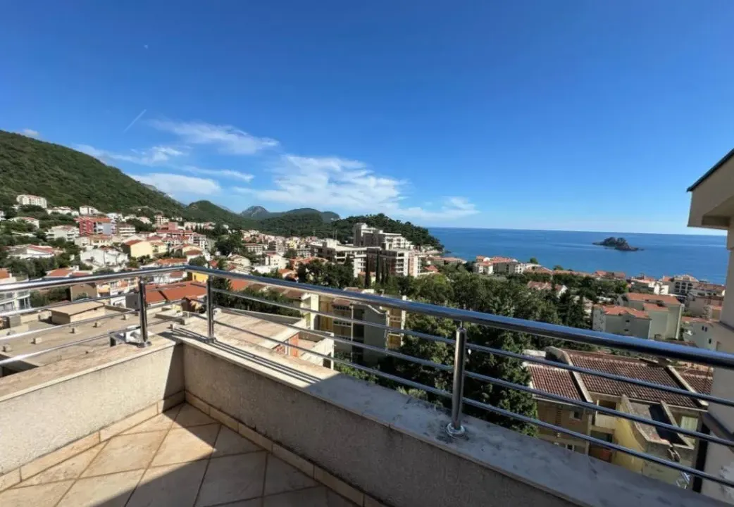 Sale, two bedroom apartment, 105m², Petrovac, Budva