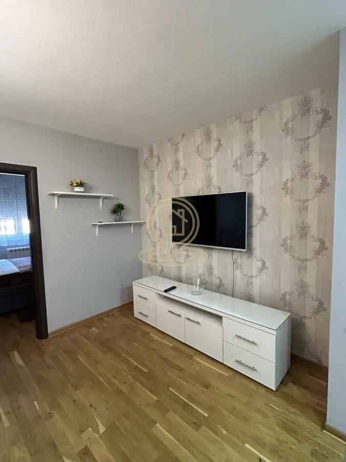 Izdavanje, dvosoban stan, 49m², Vukov Spomenik, Zvezdara Sve Podlokacije