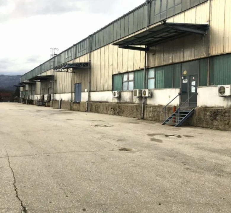 Rent, office space, 1500m², Kličevo, Nikšić