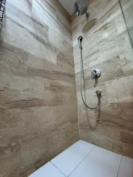 Rent, two bedroom apartment, 85m², Budva, Crna Gora - image 10