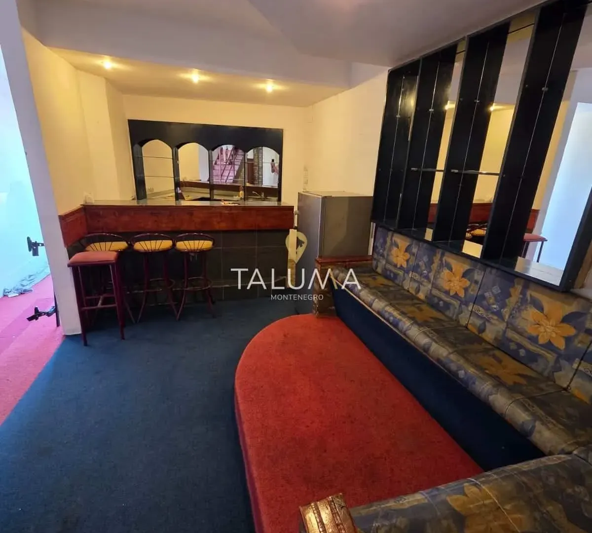 Rent, office space, 130m², Stara Varoš, Podgorica