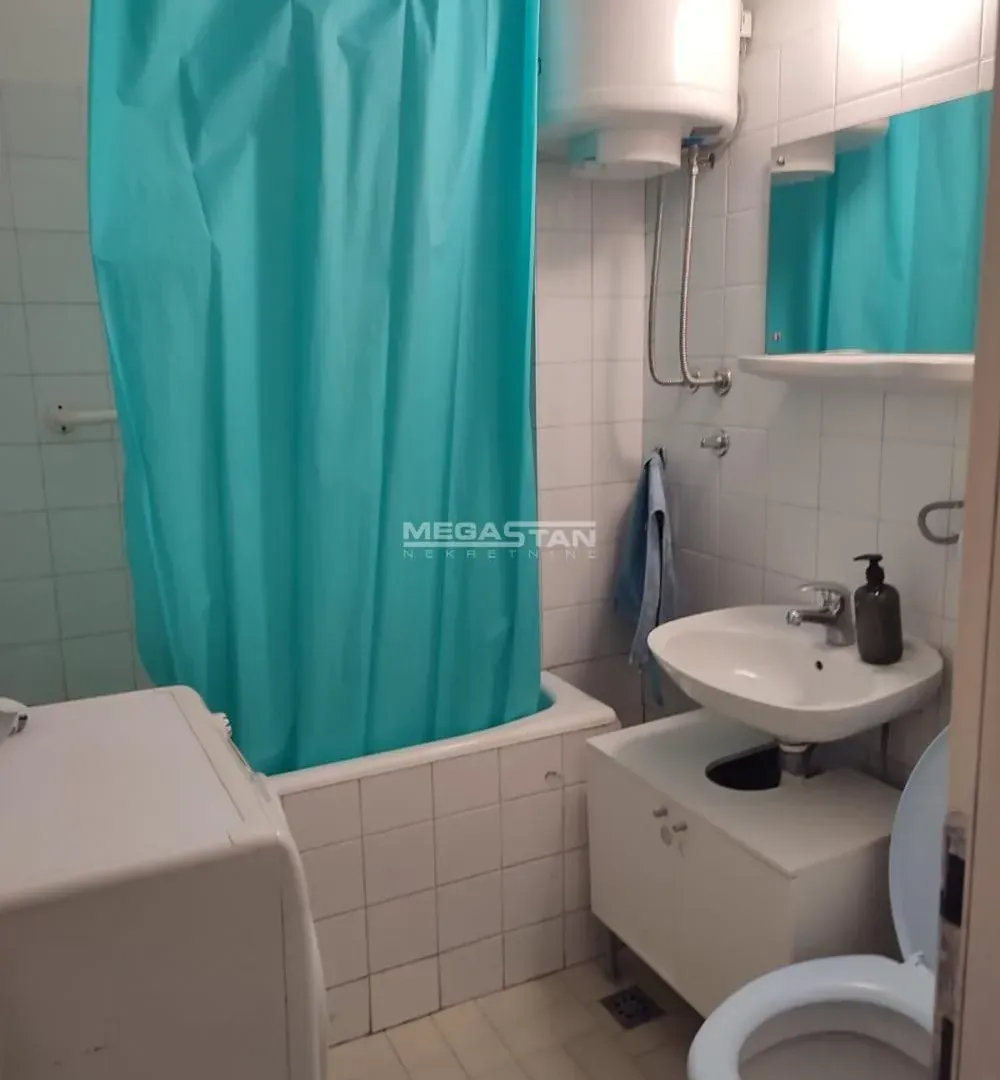 Rent, two bedroom apartment, 63m², Kalenić Pijaca, Vračar Sve Podlokacije