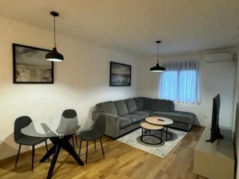 Izdavanje, dvosoban stan, 69m², City Kvart, Podgorica - image 3