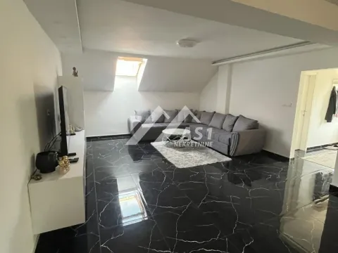 Izdavanje, trosoban stan, 100m², Adice, Novi Sad Sve Podlokacije - image 2