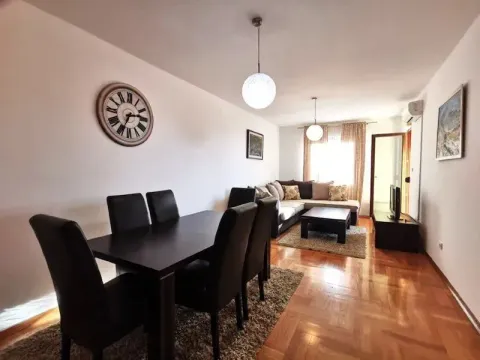Rent, one bedroom apartment, 50m², Stari Aerodrom, Podgorica - image 3