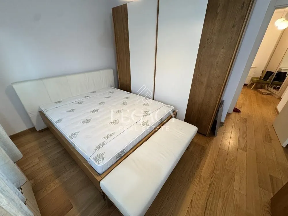 Izdavanje, dvosoban stan, 57m², Južni Bulevar, Vračar Sve Podlokacije