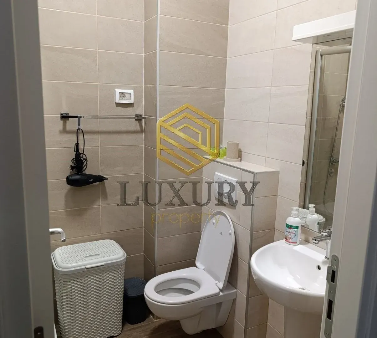 Rent, one bedroom apartment, 43m², City Kej, Podgorica