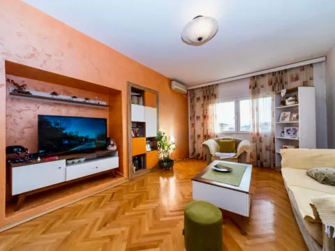 Prodaja, dvosoban stan, 80m², Zabjelo, Podgorica - image 1