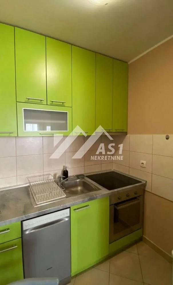 Izdavanje, jednosoban stan, 40m², Nova Detelinara, Novi Sad Sve Podlokacije