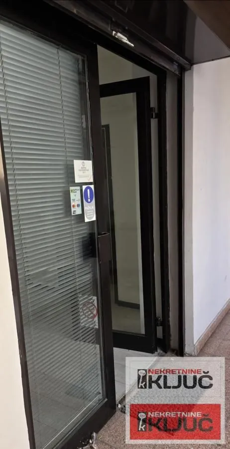 Rent, office space, 61m², Centar, Novi Sad