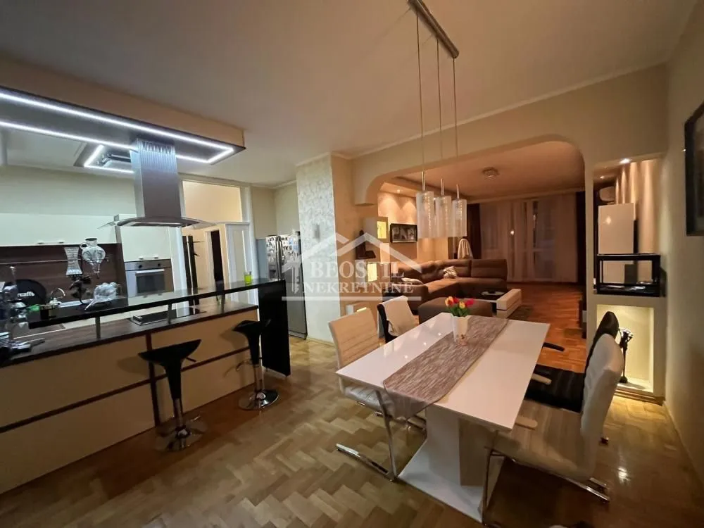 Prodaja, trosoban stan, 115m², Centar, Smederevo