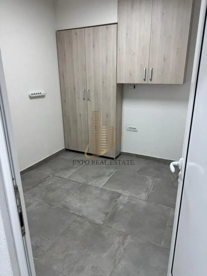 Sale, office space, 125m², Vojvode Vlahovica, Beograd