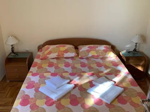 Rent, one bedroom apartment, 50m², Budva, Crna Gora - image 21