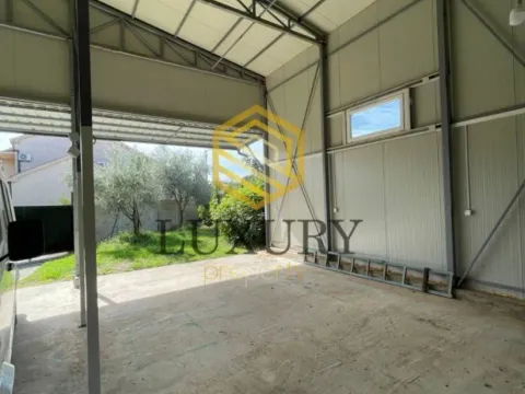 Izdavanje, poslovni prostor, 80m², Gornja Gorica, Podgorica - image 2