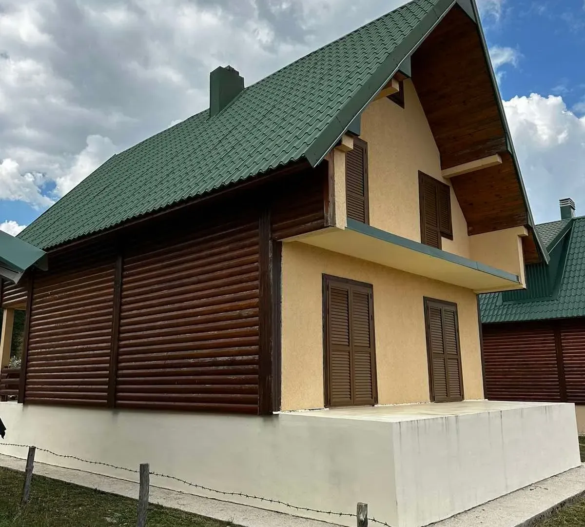 Prodaja, kuća, 200m², Žabljak, Crna Gora