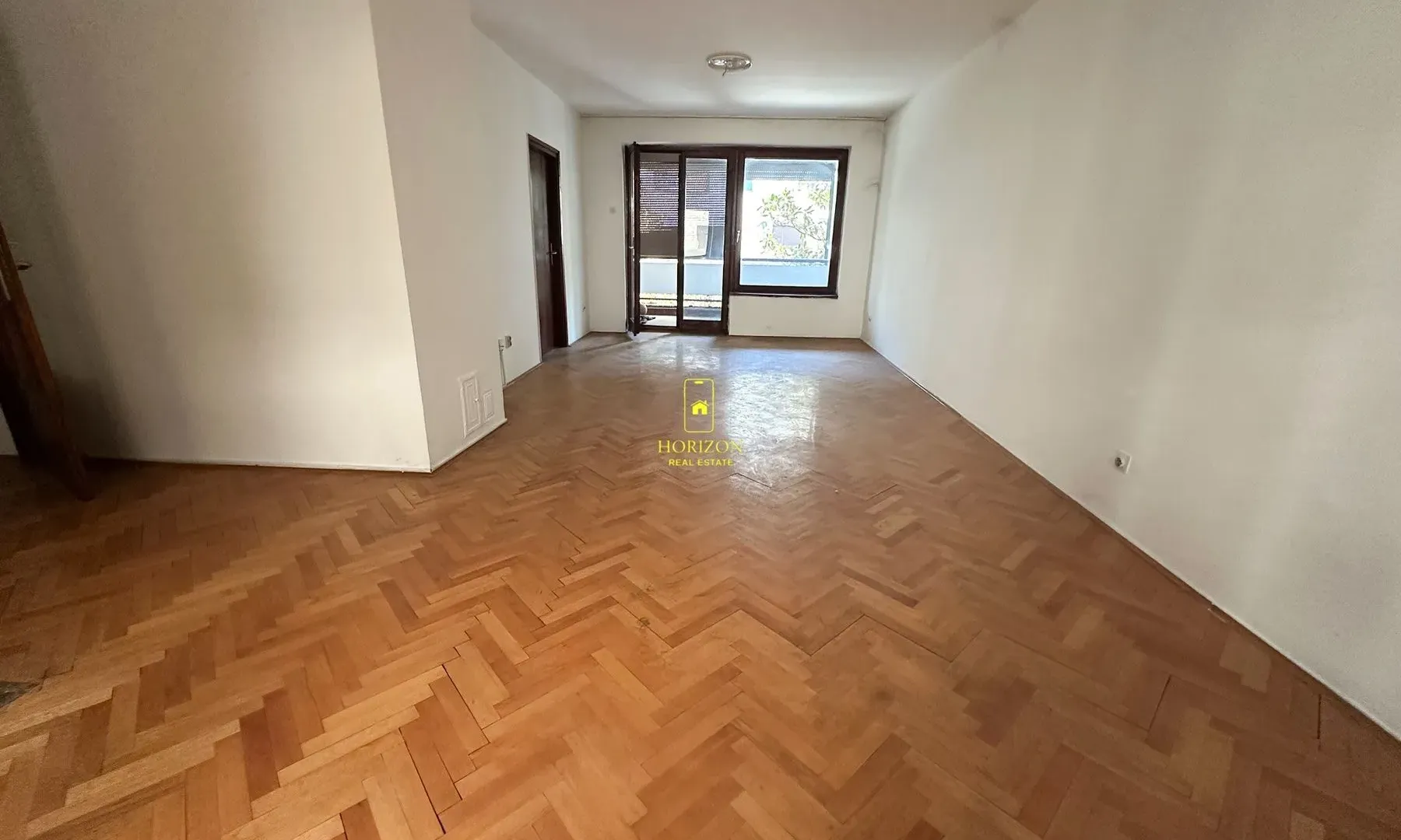 Prodaja, trosoban stan, 120m², Blok 7, Podgorica