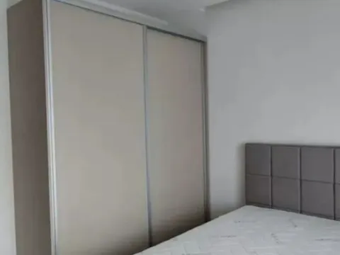 Izdavanje, četvorosoban stan, 140m², Stari Grad, Beograd - image 2