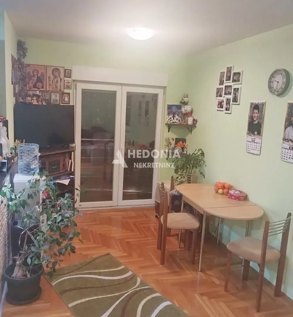 Prodaja, dvosoban stan, 51m², Denkova Basta, Zvezdara Sve Podlokacije